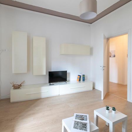 Casa Graziella - A 2 Passi Dal Centro E Stazione Di Verona Luaran gambar